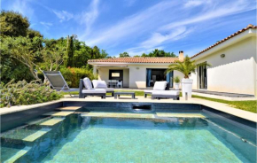 Amazing home in St Laurent des Arbres with Outdoor swimming pool, Private swimming pool and 3 Bedrooms